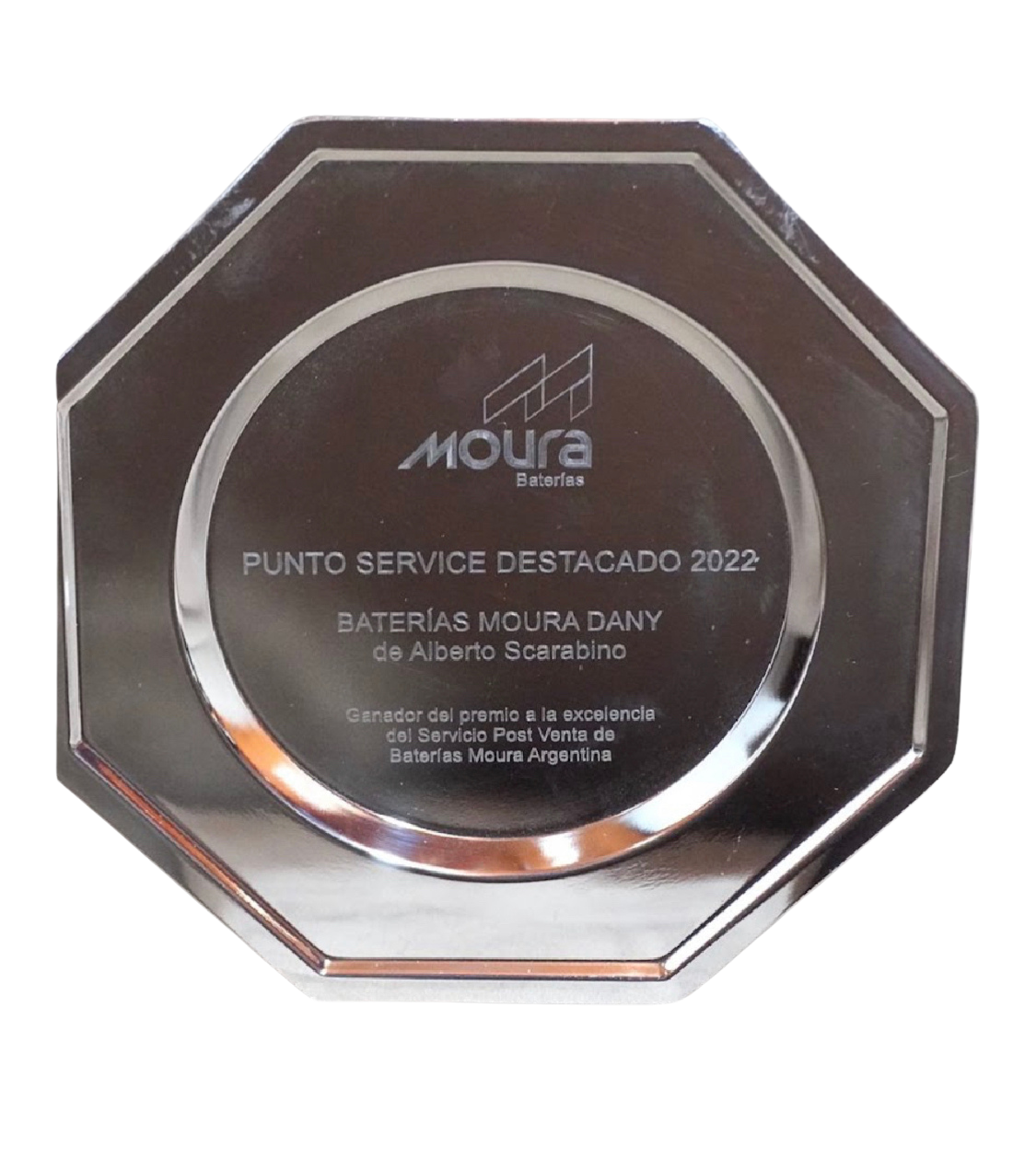 Placa Punto Service Destacado 2022 otorgada por Moura Argentina a Baterías Dany